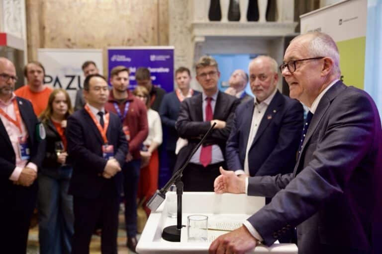 Lord Vallance, Science Minister presenting at Investment summit